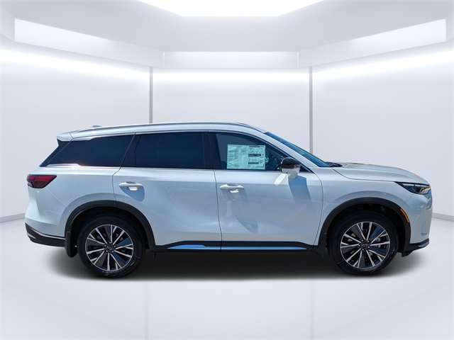 2026 Infiniti QX60 Luxe photo 2