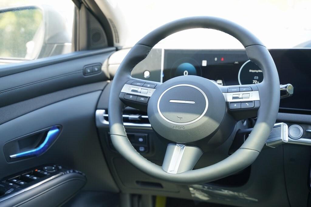 2025 Hyundai Tucson Hybrid Limited photo 10
