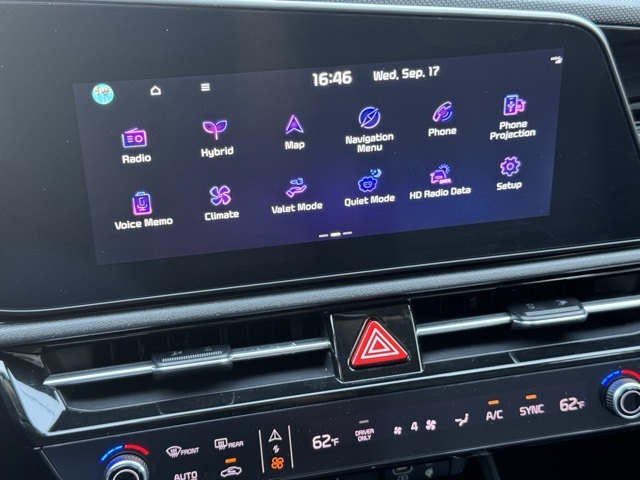 2023 Kia Niro SX Touring photo 14