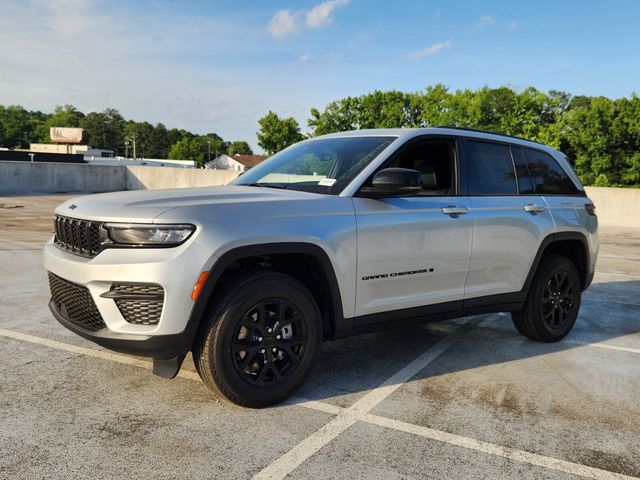 2025 Jeep Grand Cherokee Altitude X photo 3