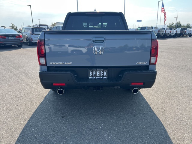 2023 Honda Ridgeline Black Edition photo 19