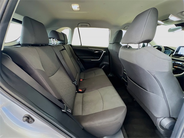 2024 Toyota RAV4 XLE photo 22