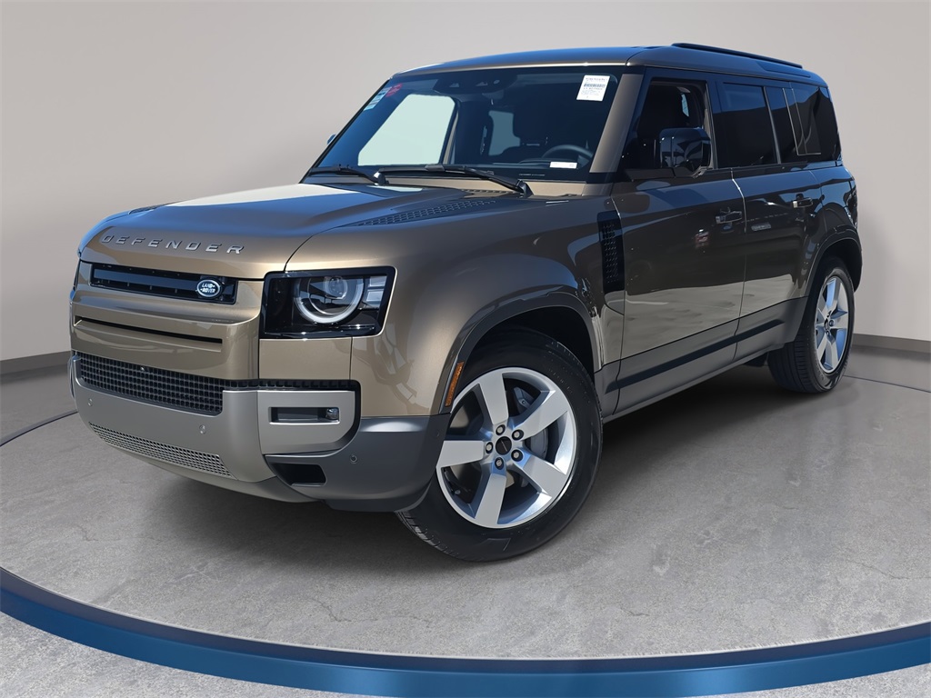 2026 Land Rover Defender S's photo