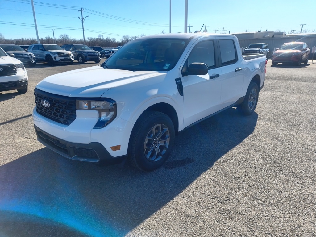 2025 Ford Maverick XLT's photo