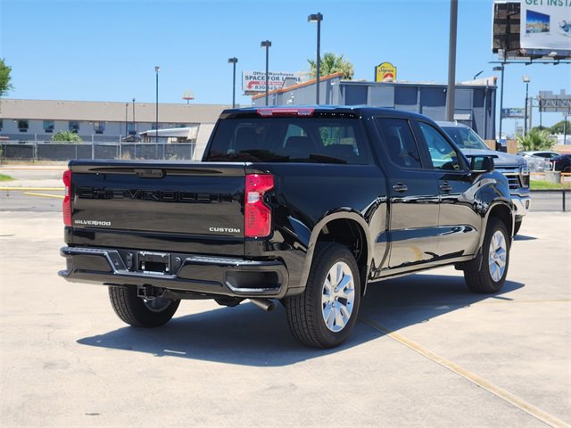 2026 Chevrolet Silverado 1500 Custom photo 3