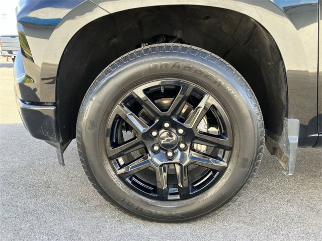2023 Chevrolet Silverado 1500 Custom photo 21