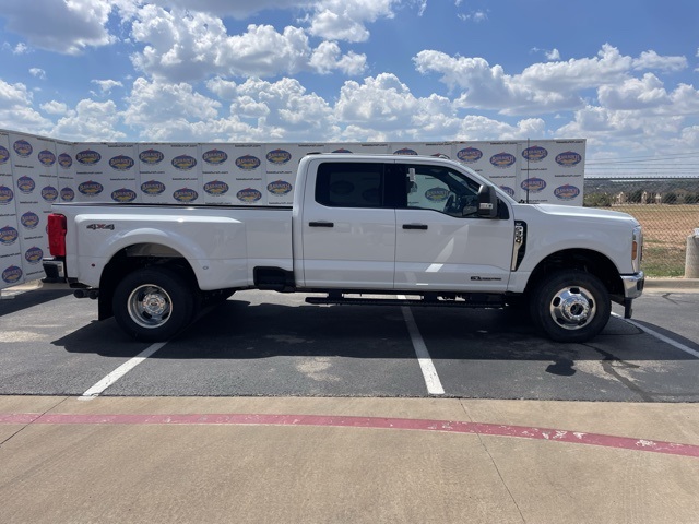 2026 Ford F-350 Super Duty XLT's photo
