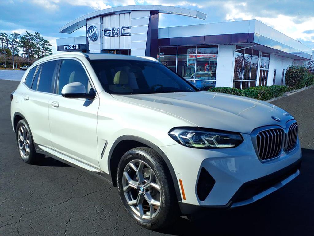 2023 BMW X3 30i's photo