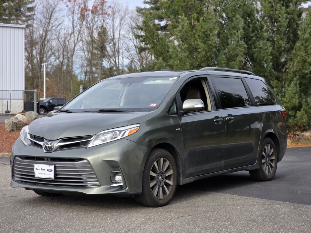 2018 Toyota Sienna Limited photo 4