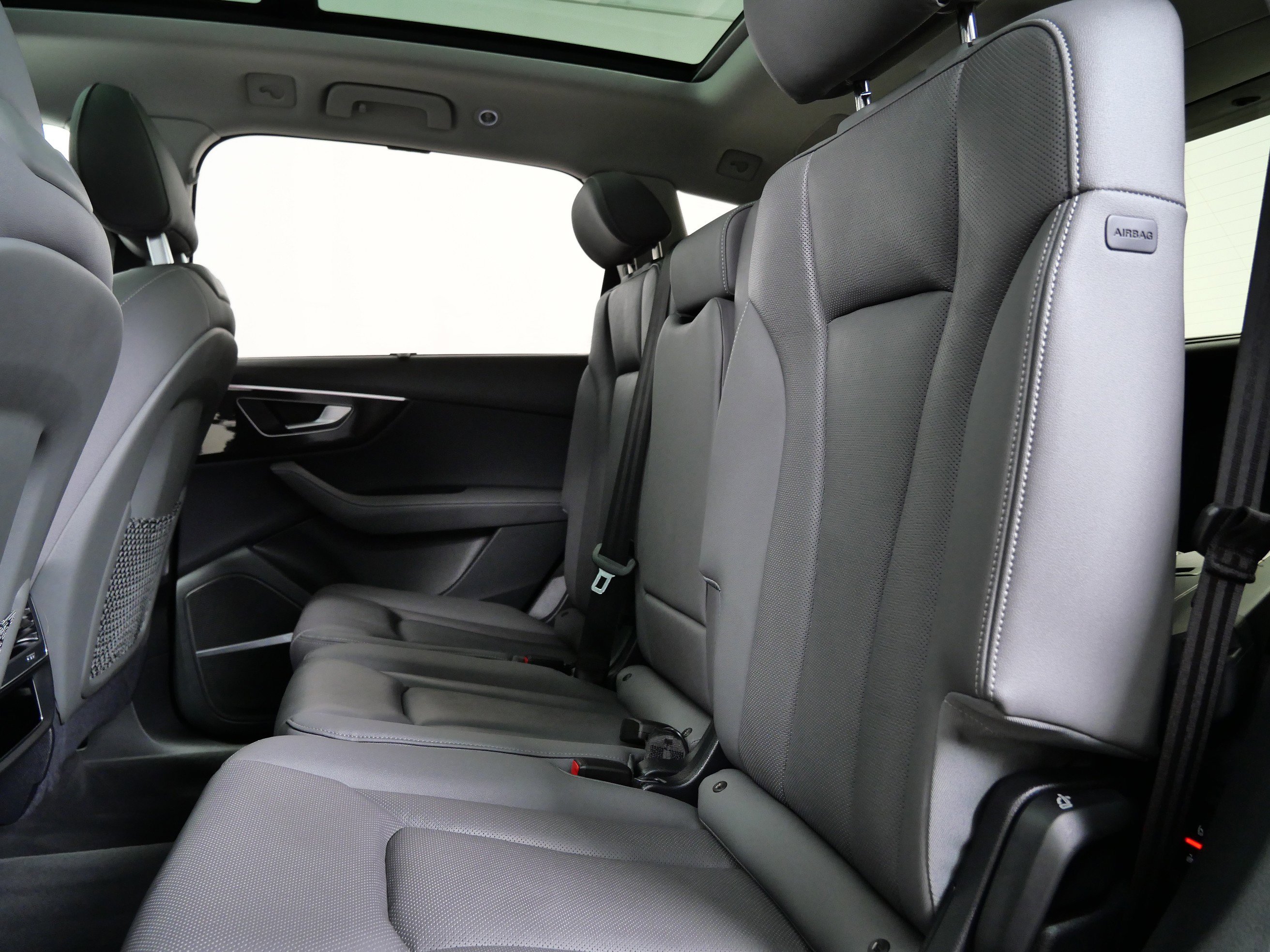 2025 Audi Q7 Premium Plus photo 15