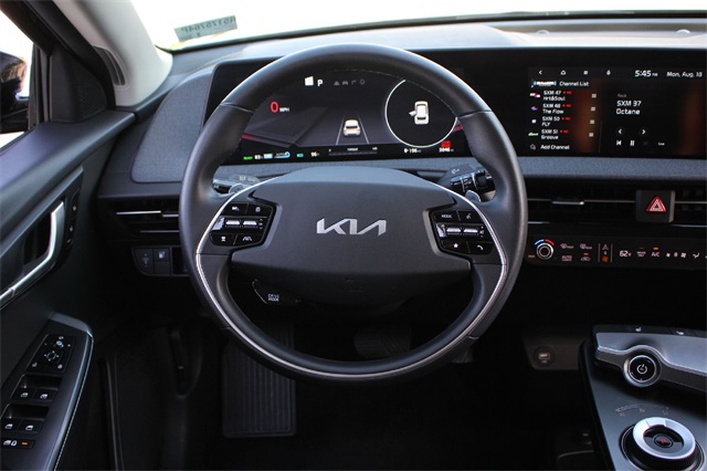2024 Kia EV6 Light Wind photo 23
