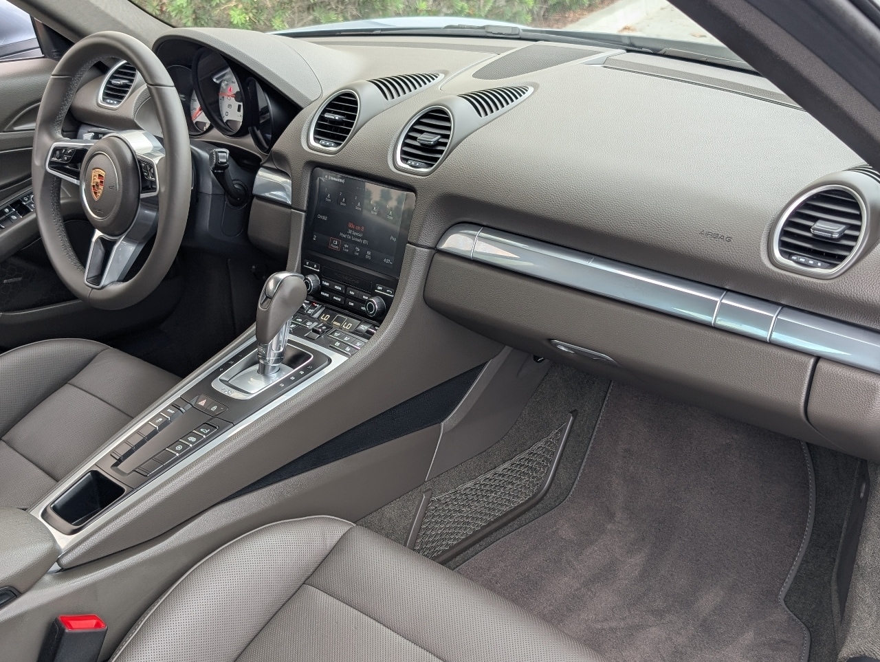 2025 Porsche Cayman Base photo 4
