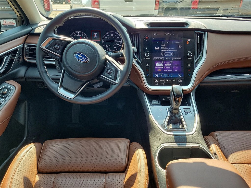 2022 Subaru Outback Touring XT photo 17