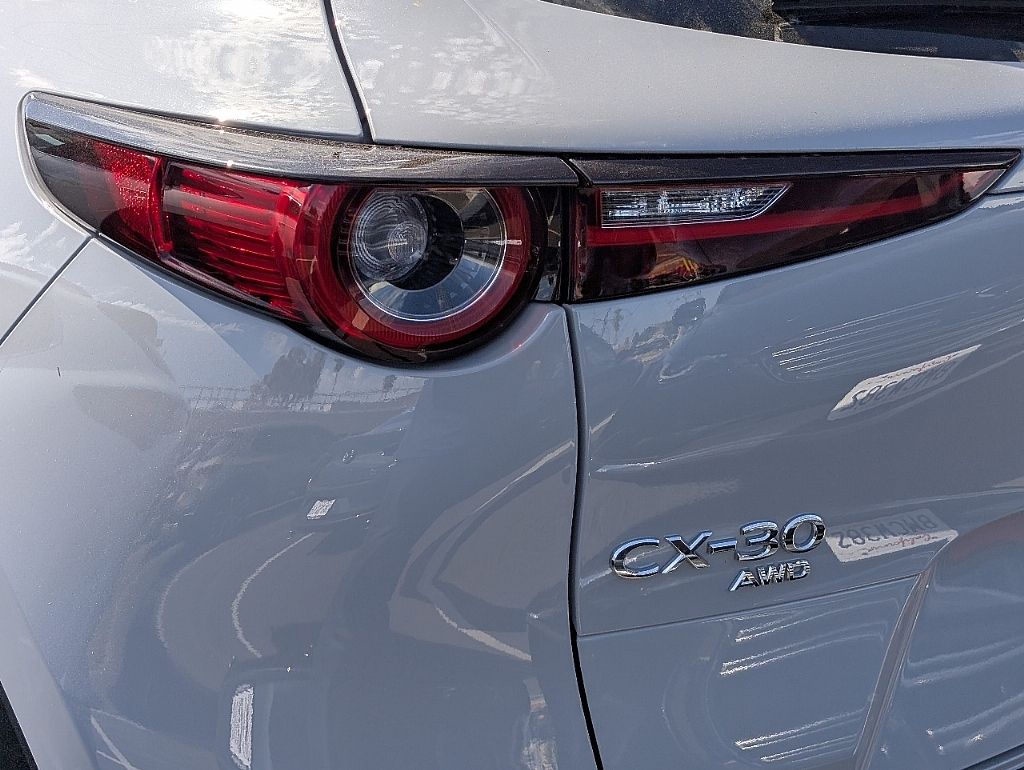2025 Mazda CX-30 2.5 S Premium photo 3