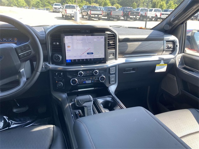 2025 Ford F-150 Lariat photo 11