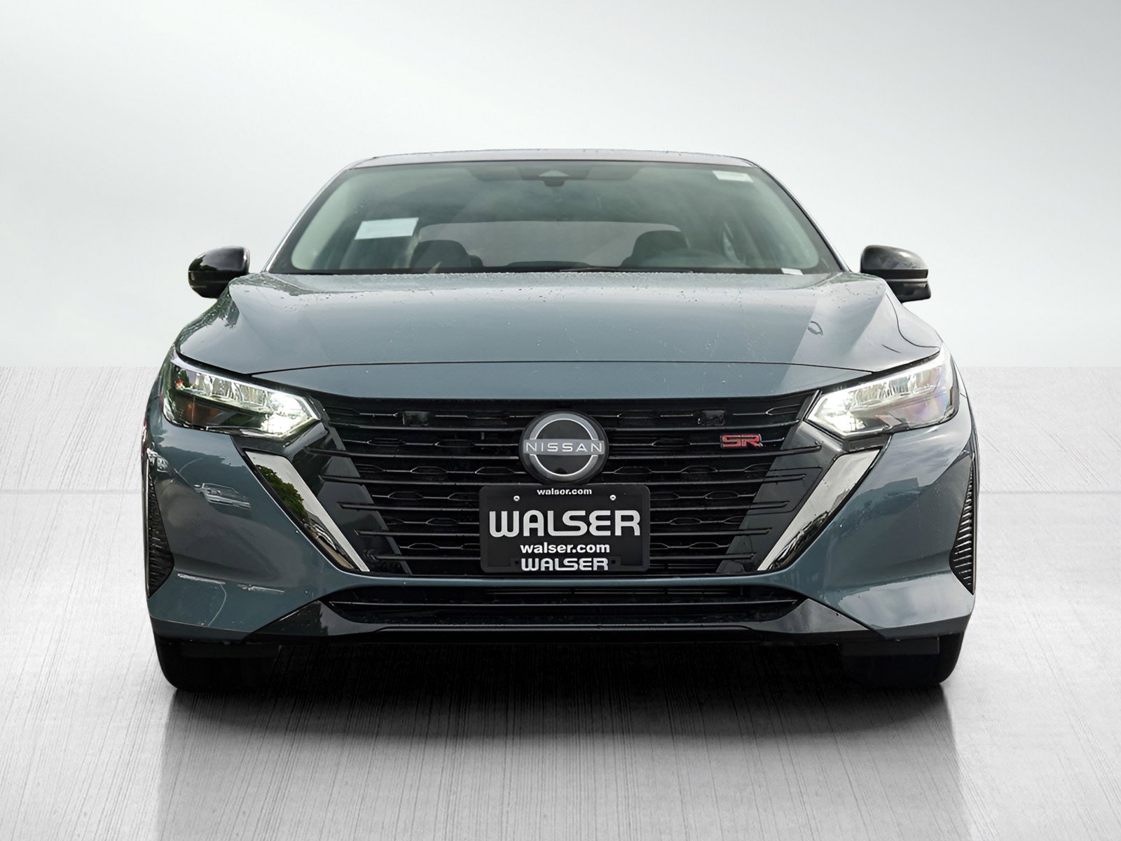 2025 Nissan Sentra SR photo 2