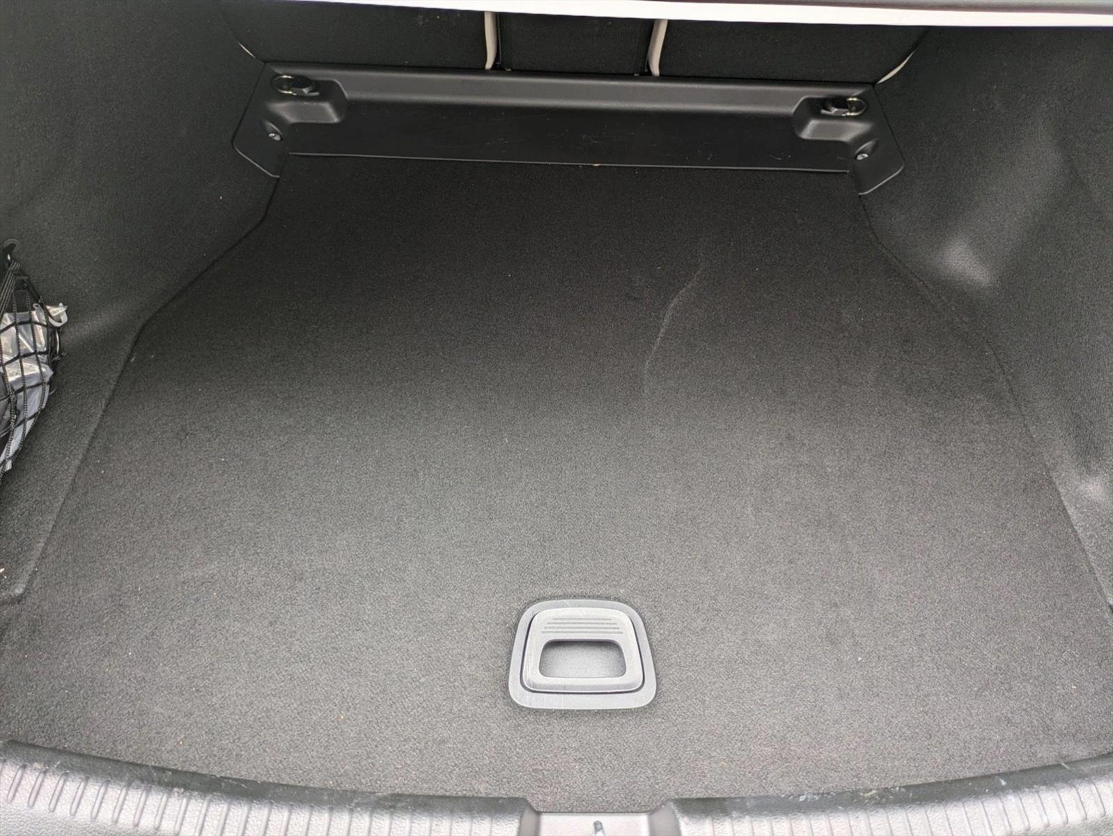 2025 Mercedes Benz C 300 Sedan photo 3