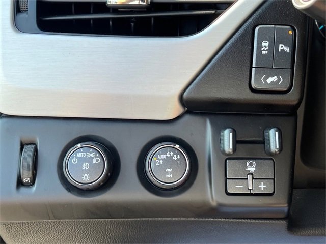 2020 Gmc Yukon SLE photo 14