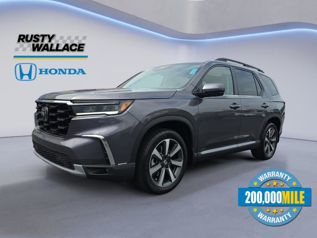 2025 Honda Pilot Touring's photo