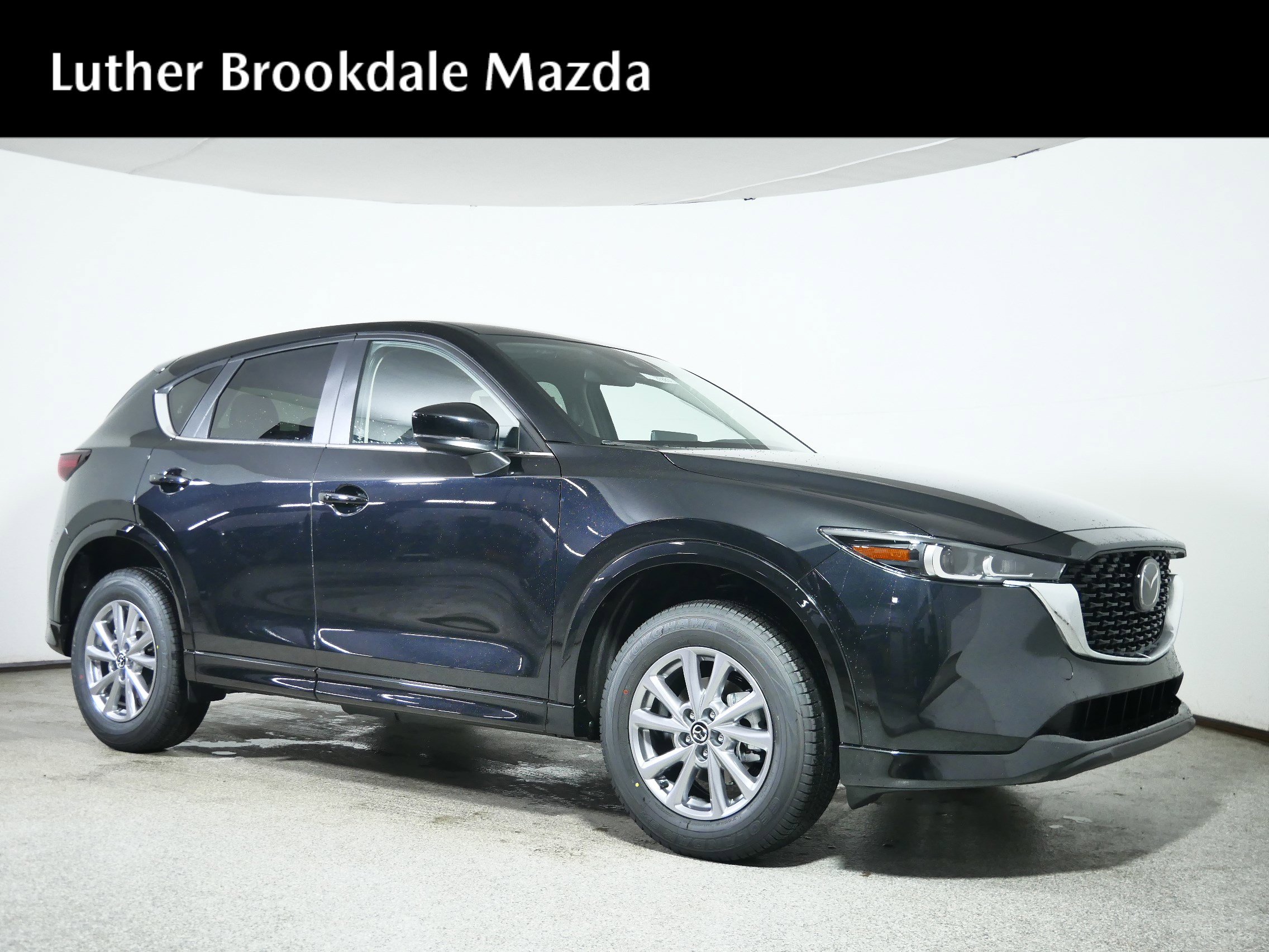 2025 Mazda CX-5 S Select Package's photo