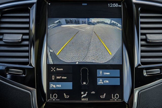 2022 Volvo XC90 Momentum photo 31