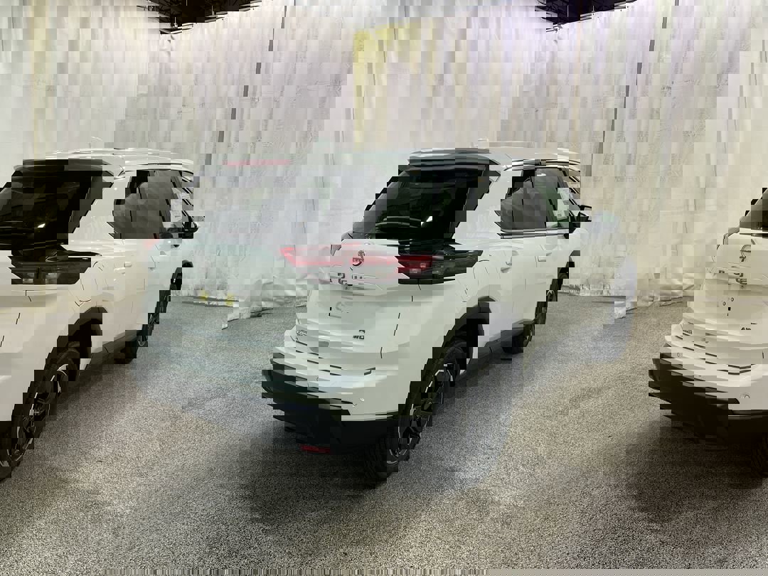 2026 Nissan Rogue SV photo 4