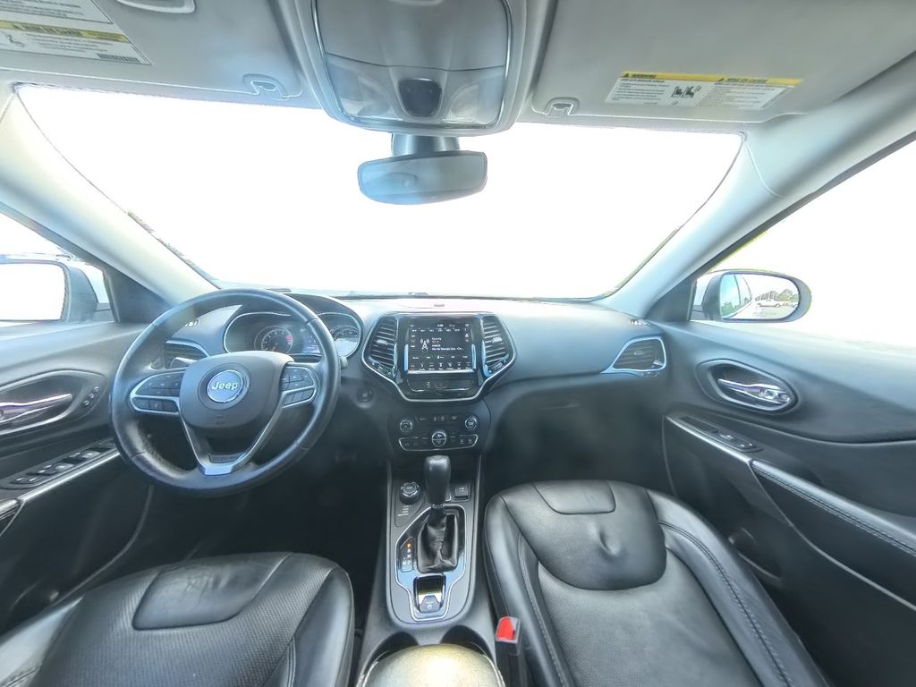 2019 Jeep Cherokee Limited photo 21
