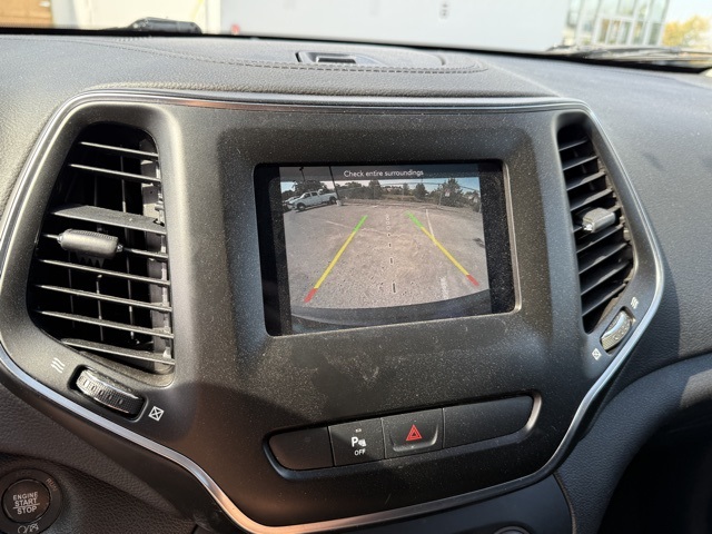 2019 Jeep Cherokee Altitude photo 20