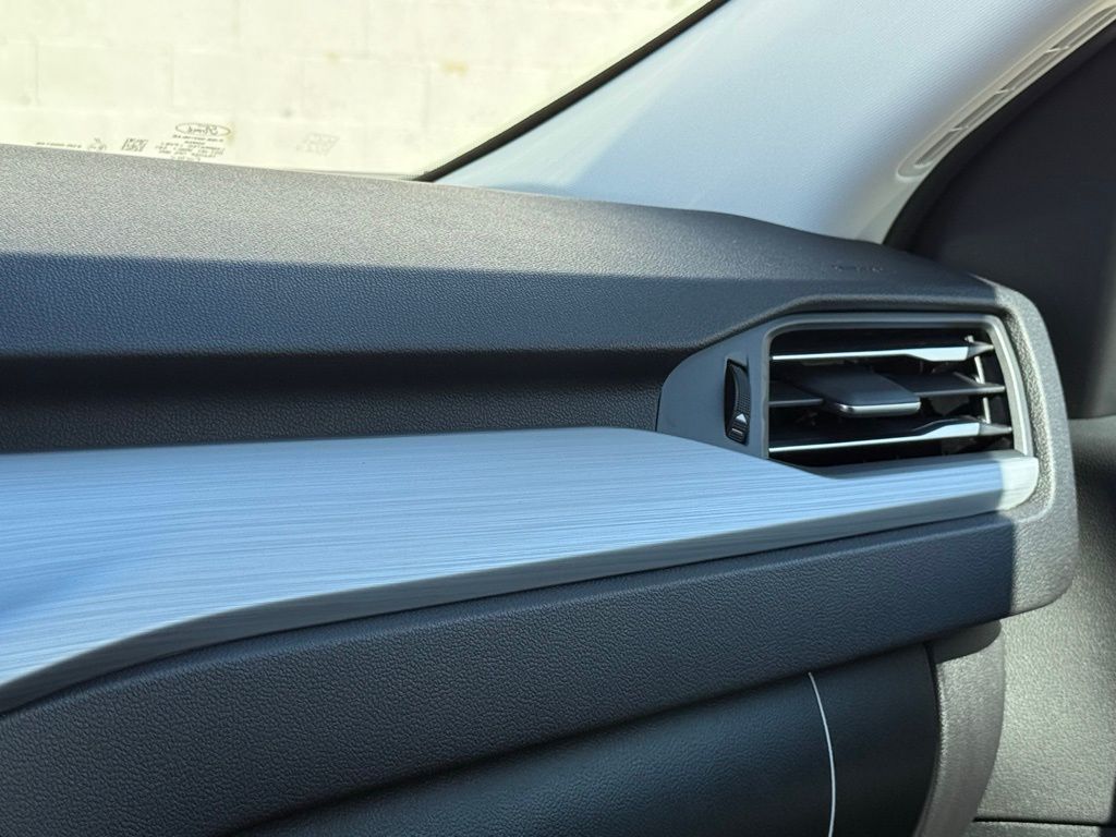2025 Ford Escape Platinum photo 9