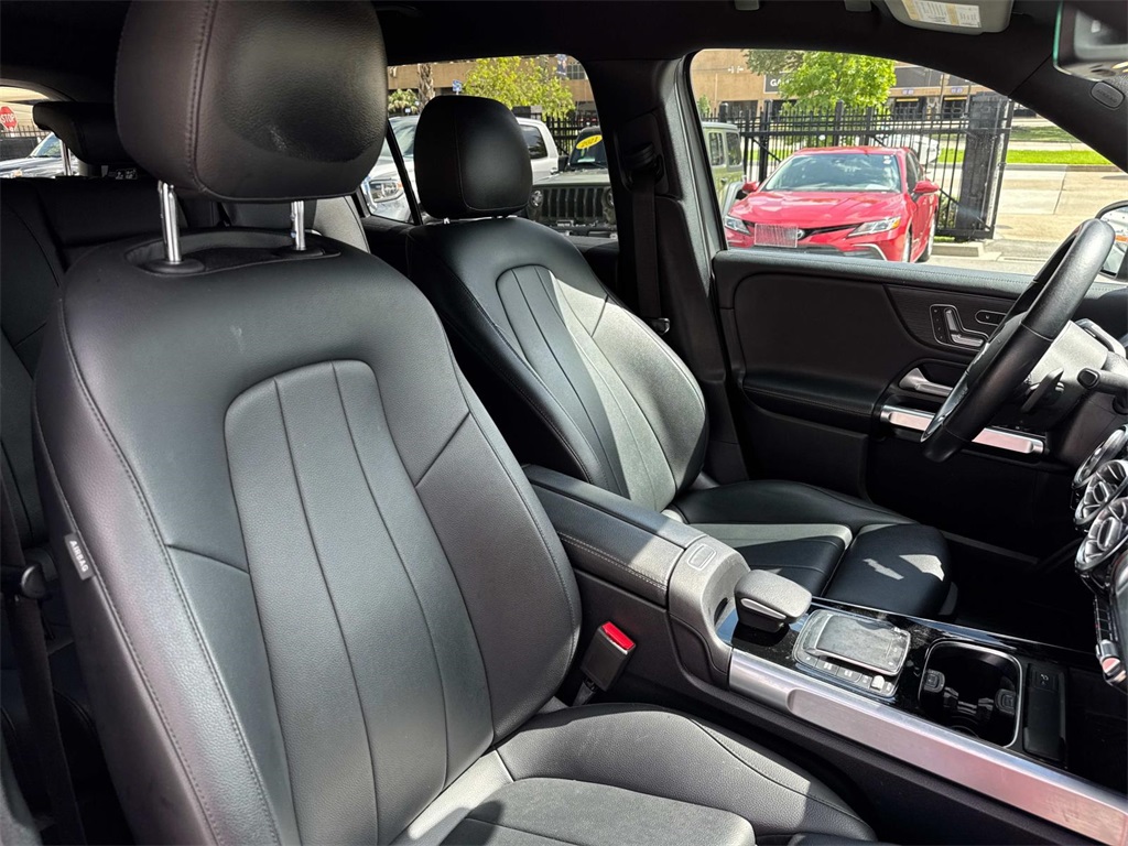 2021 Mercedes Benz GLB 250 photo 9