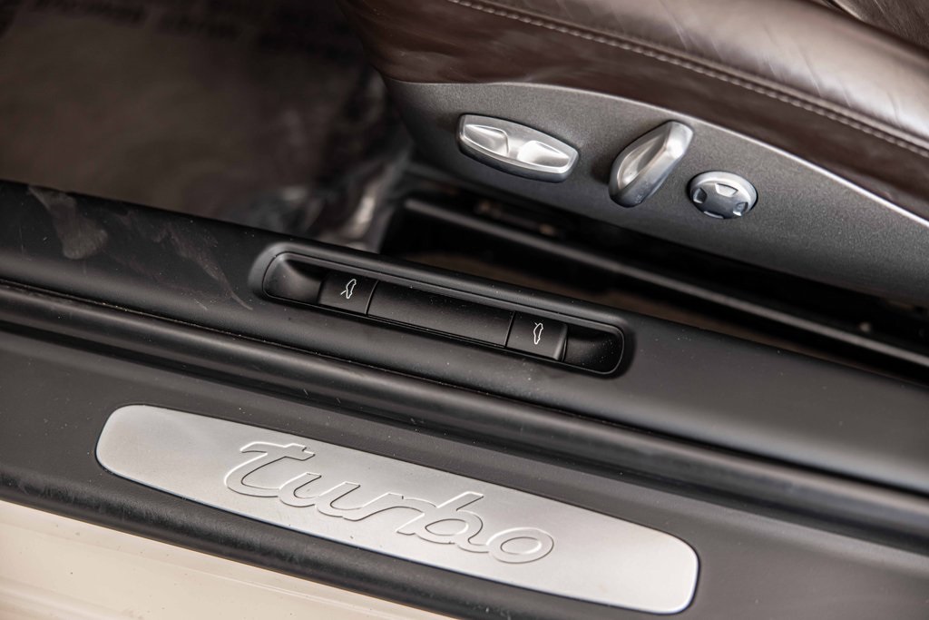 2012 PORSCHE 911 - Image 23