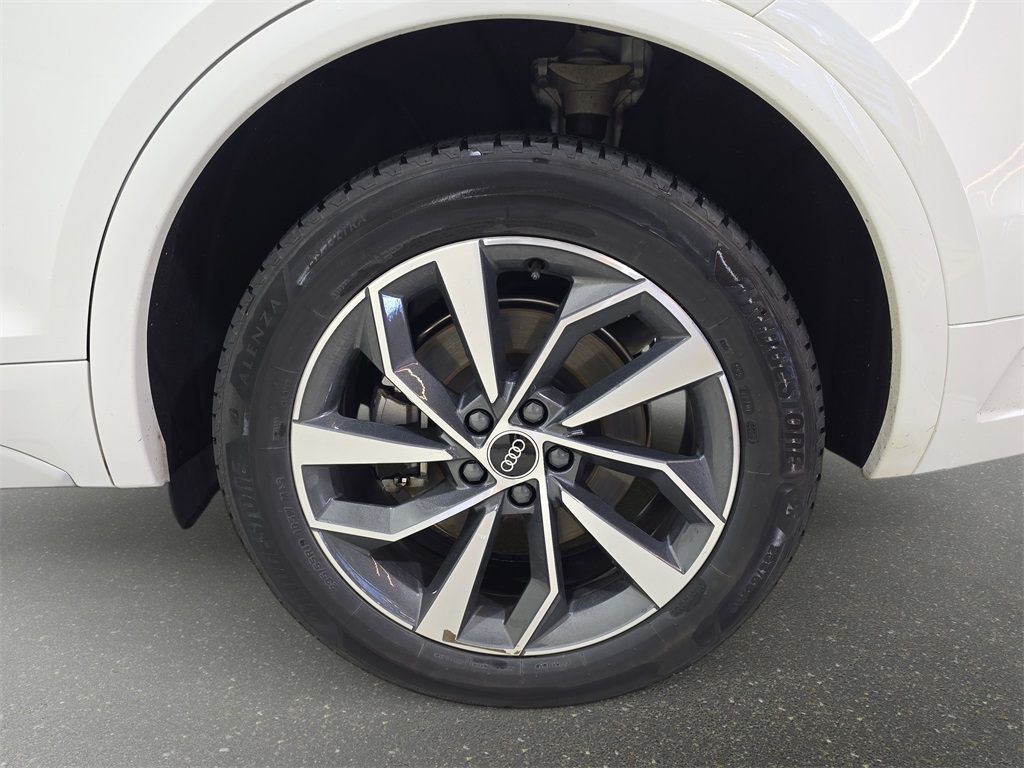 2022 Audi Q5 45 S line Premium photo 24