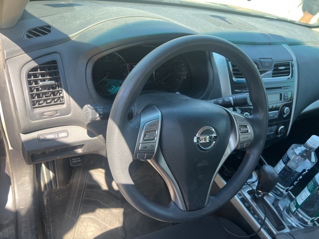 2013 Nissan Altima 2.5 S photo 9