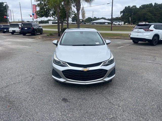 2019 Chevrolet Cruze LT photo 2