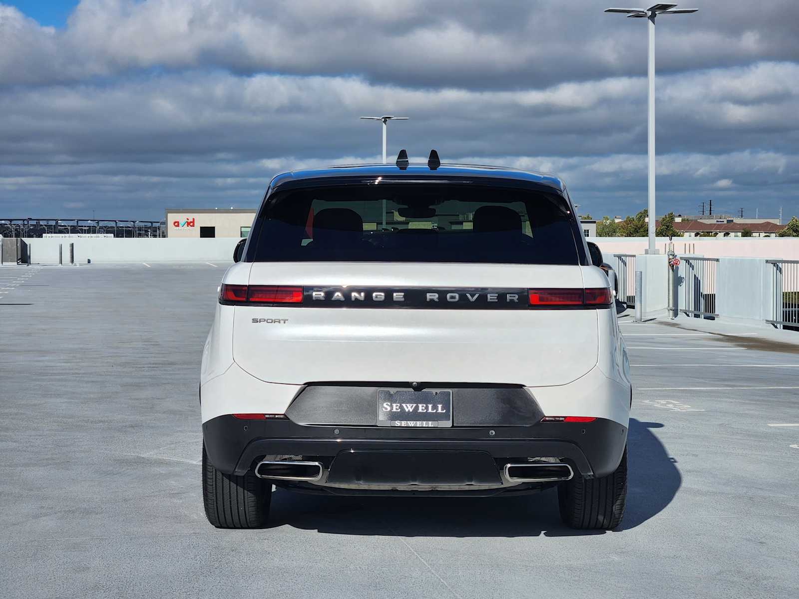 2024 Land Rover Range Rover Sport SE photo 6