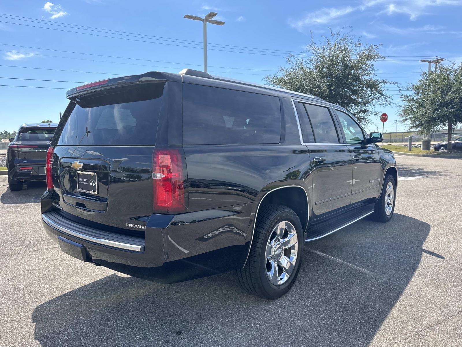 2020 Chevrolet Suburban Premier photo 5