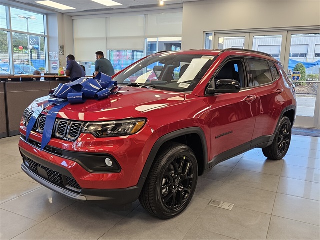 2026 Jeep Compass Latitude Altitude photo 3