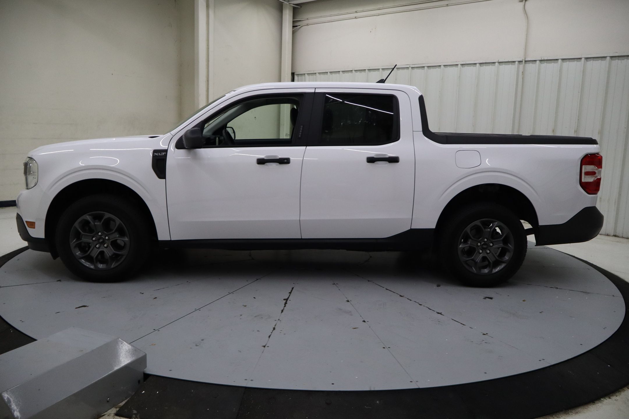 2023 Ford Maverick XLT photo 5