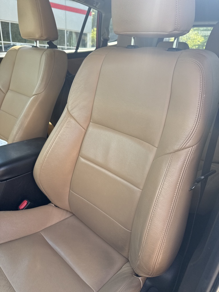 2017 Toyota RAV4 XLE photo 5