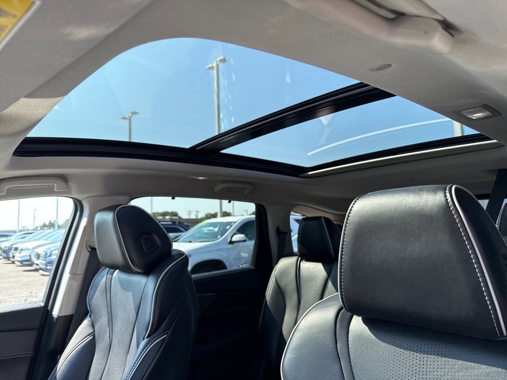 2023 Acura MDX SH-AWD Advance photo 16