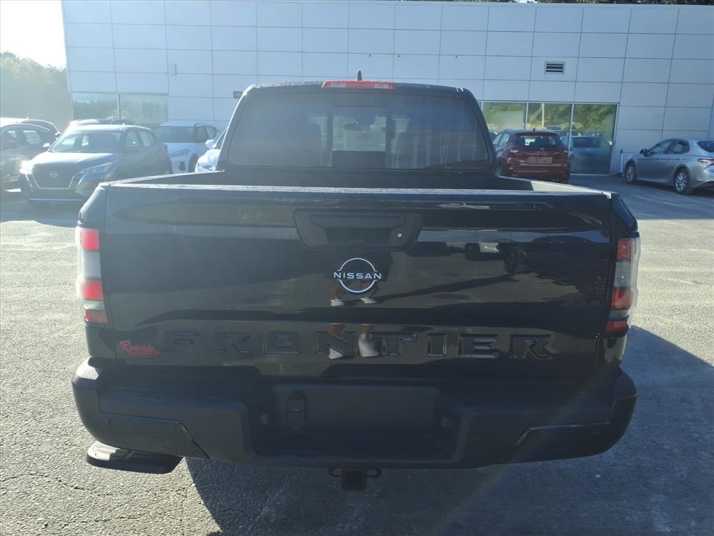 2026 Nissan Frontier SV photo 3