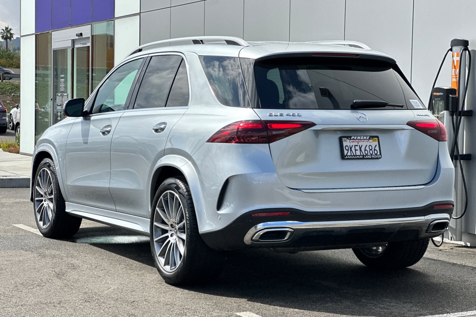 2024 Mercedes Benz GLE 450 4MATIC photo 4