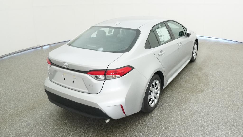 2025 Toyota Corolla LE photo 19