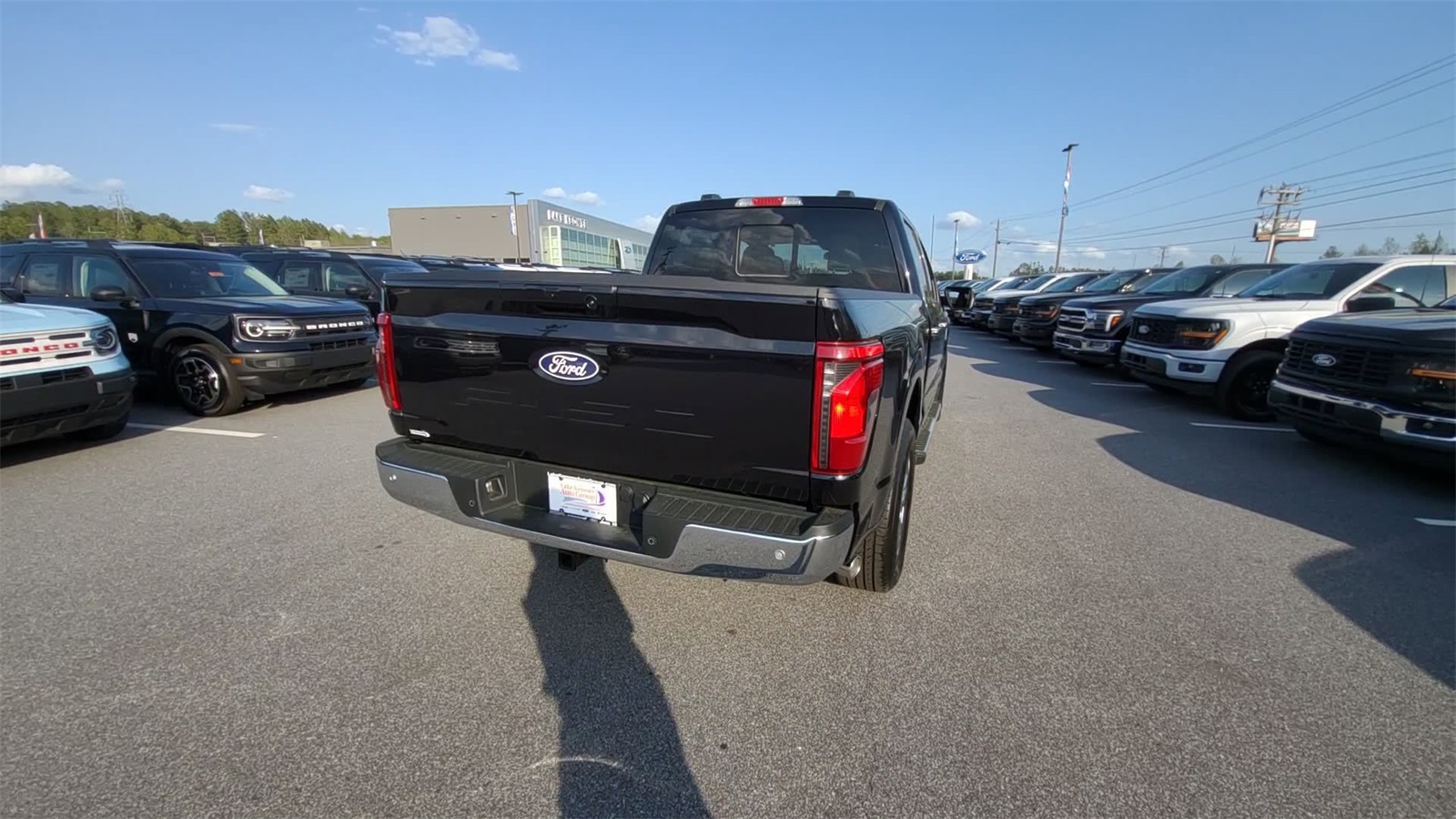 2025 Ford F-150 XLT photo 5