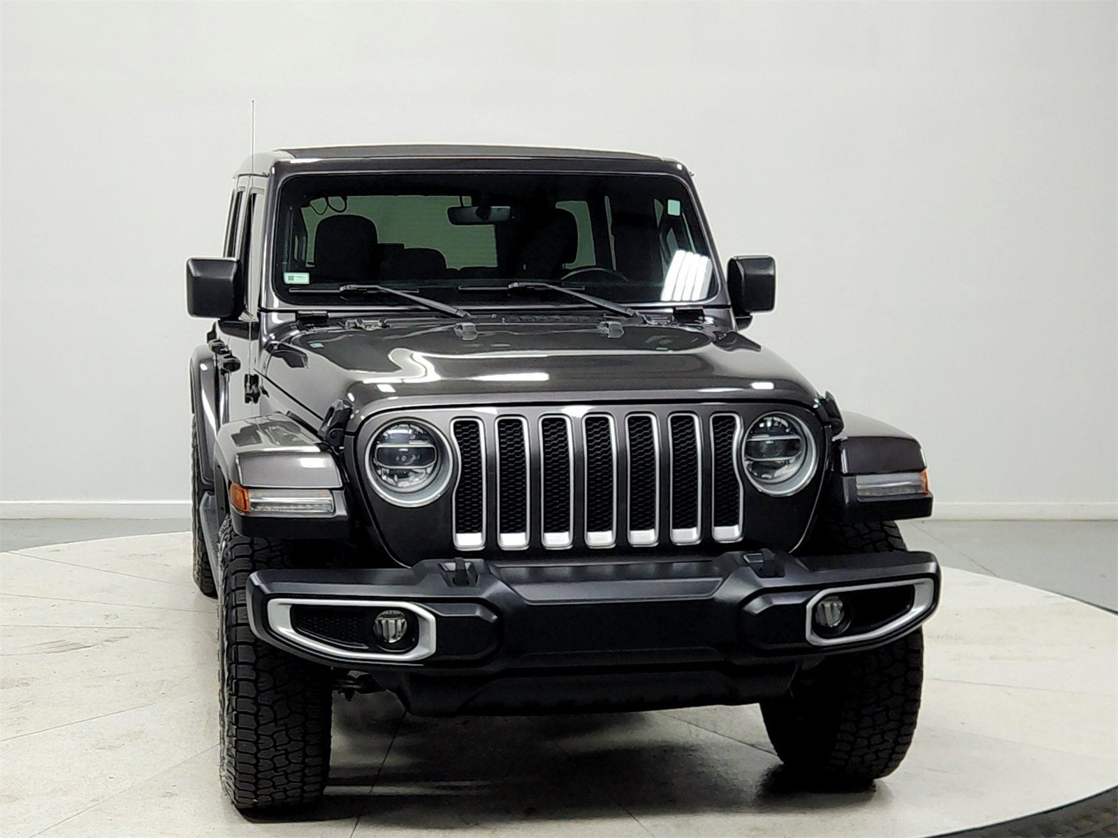 2021 Jeep Wrangler Unlimited Sahara photo 2