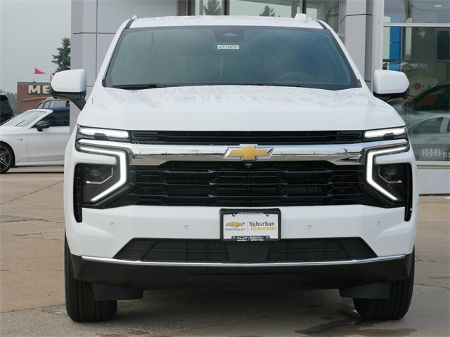 2025 Chevrolet Tahoe LS photo 2
