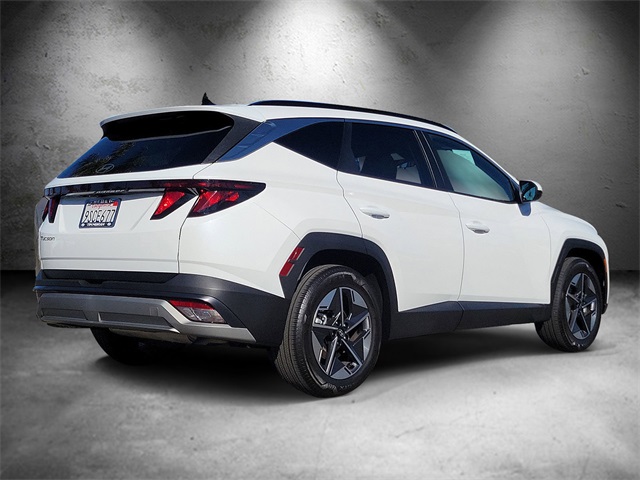 2025 Hyundai Tucson SEL photo 2