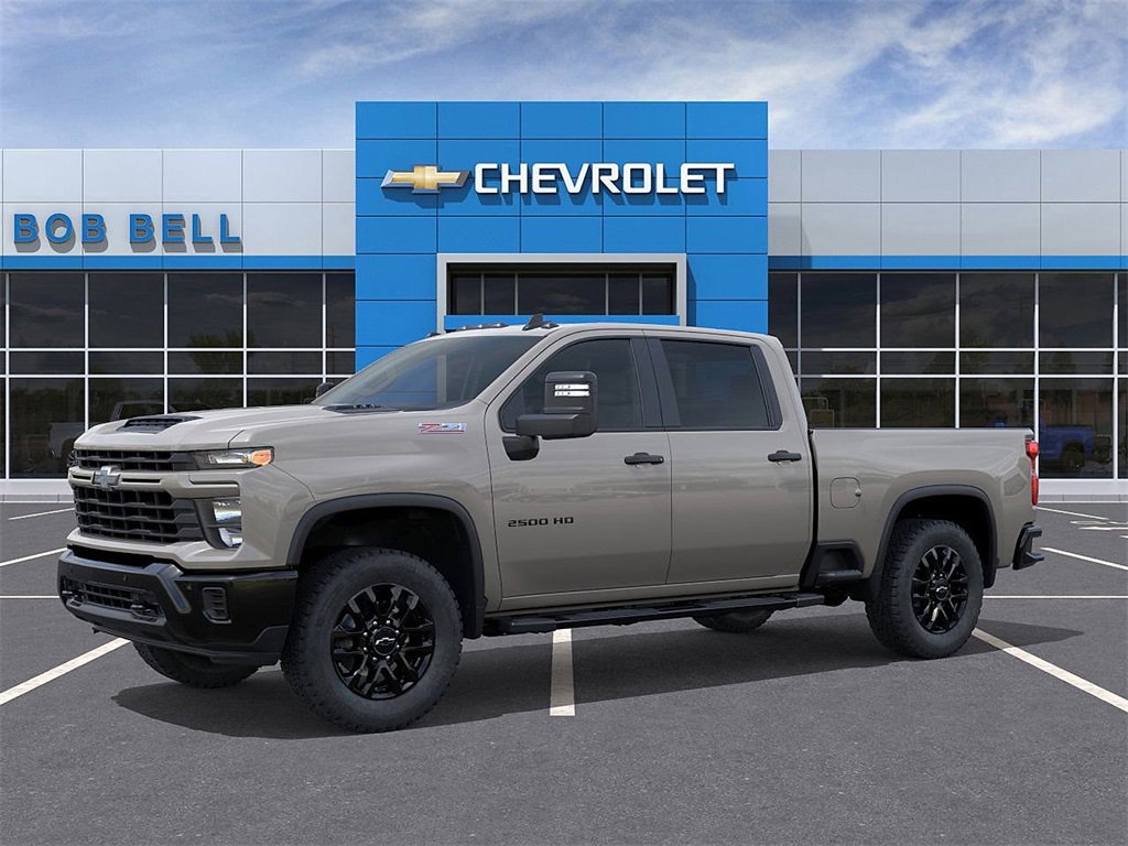 2026 Chevrolet Silverado 2500HD Custom photo 2