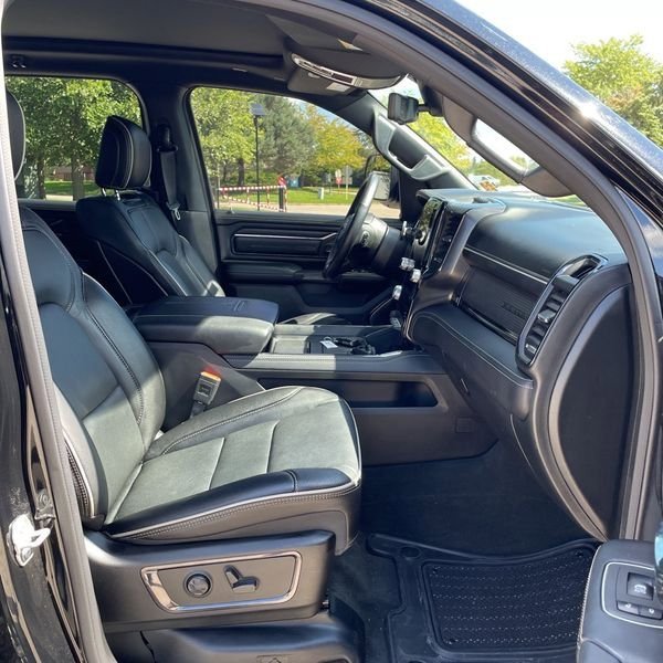 2023 Ram 1500 Limited photo 3