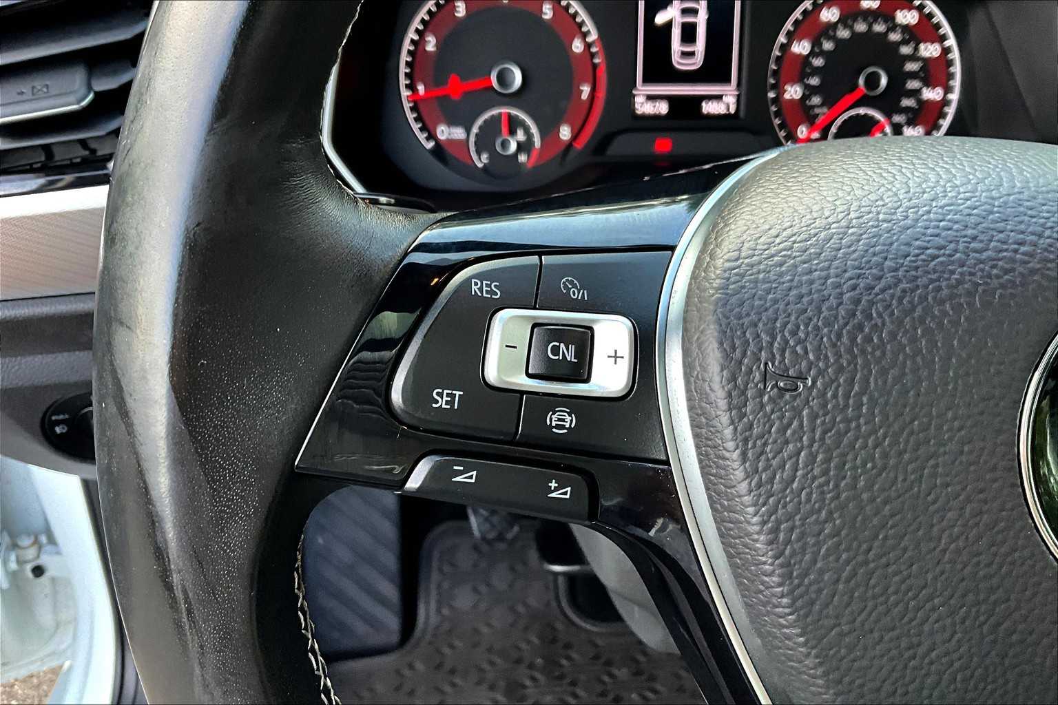 2020 Volkswagen Jetta R-Line photo 19